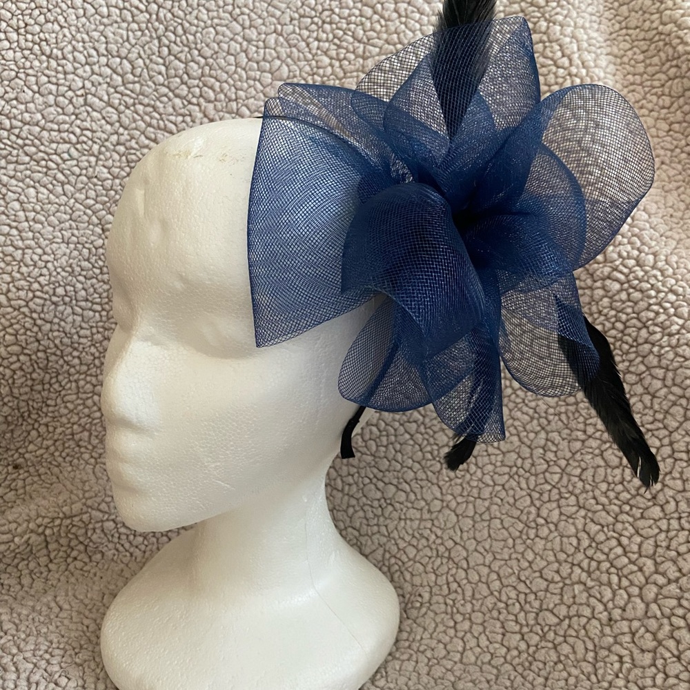 Blue fascinator